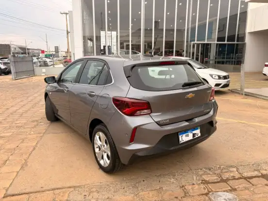 CHEVROLET-ONIX-2020