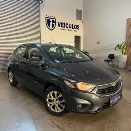 CHEVROLET ONIX 1.4 MPFI ADVANTAGE 8V FLEX 4P AUTOMÁTICO