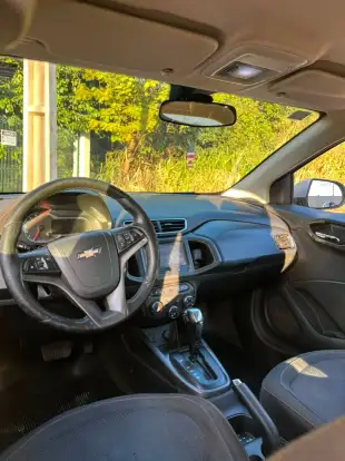 CHEVROLET-ONIX-2014