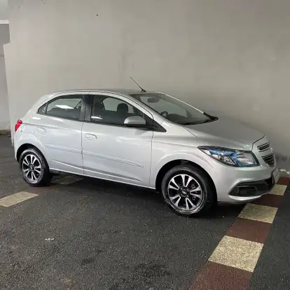 CHEVROLET-ONIX-2014