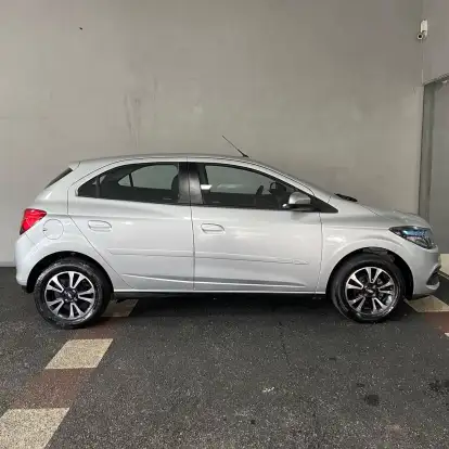 CHEVROLET-ONIX-2014