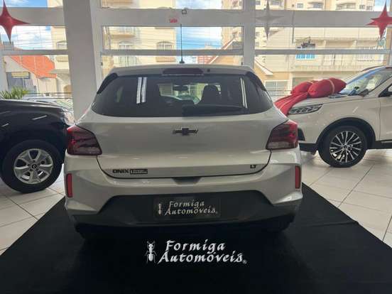 CHEVROLET-ONIX-2021