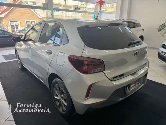 CHEVROLET-ONIX-2021