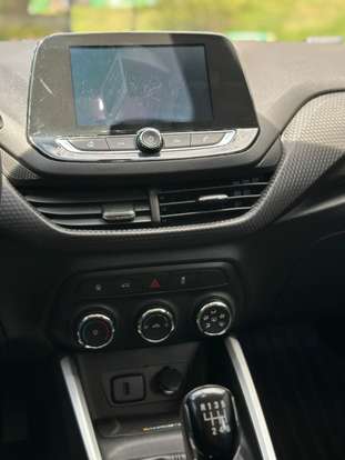 CHEVROLET-ONIX-2019