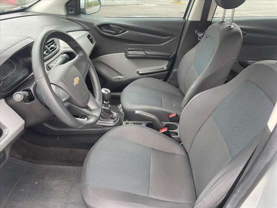 CHEVROLET-ONIX-2017