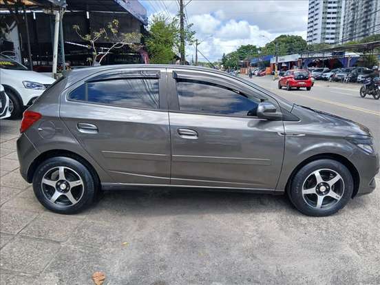 CHEVROLET-ONIX-2013