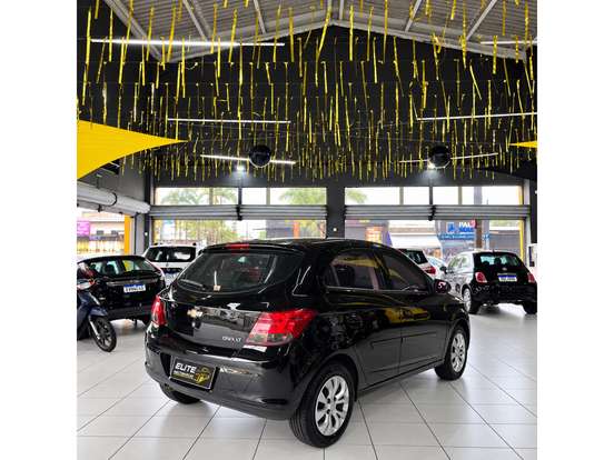 CHEVROLET-ONIX-1.0 MPFI LT 8V FLEX 4P MANUAL CHEVROLET-ONIX-2013