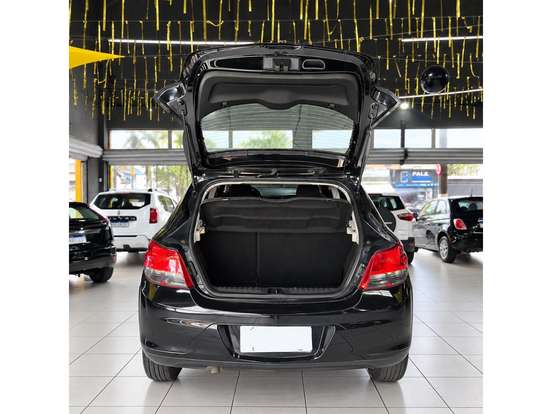 CHEVROLET-ONIX-2013