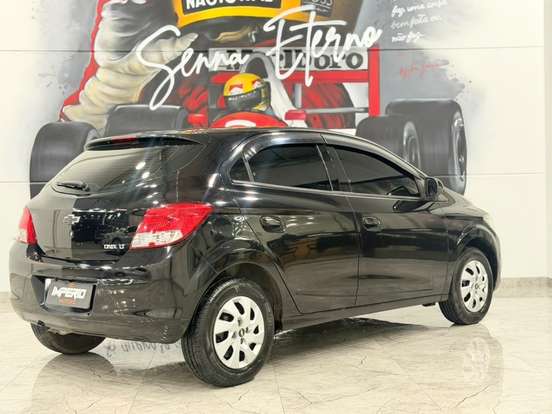 CHEVROLET-ONIX-2012