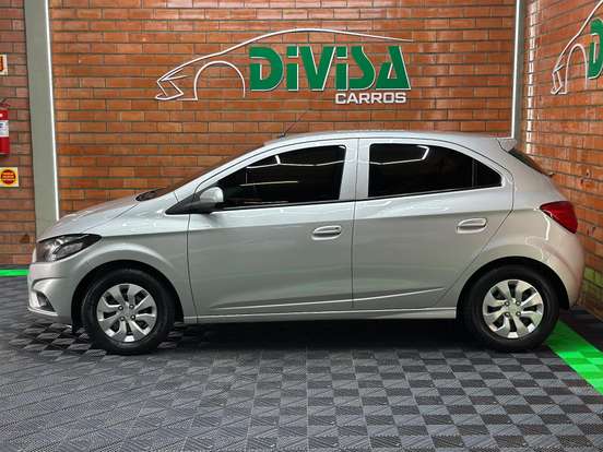 CHEVROLET-ONIX-2016