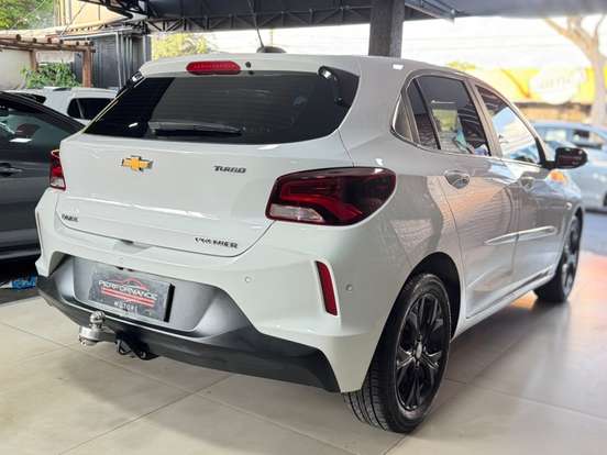 CHEVROLET-ONIX-2020