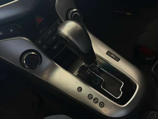 CHEVROLET-ONIX-2023