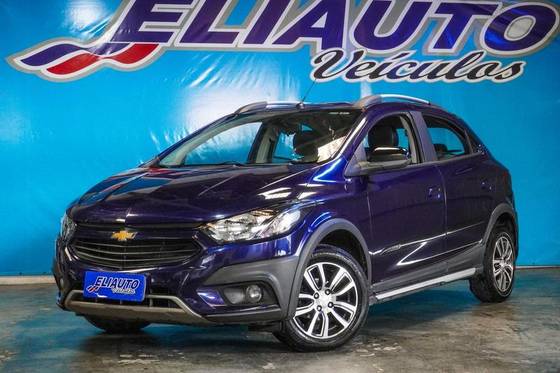 CHEVROLET ONIX 1.4 MPFI ACTIV 8V FLEX 4P AUTOMÁTICO