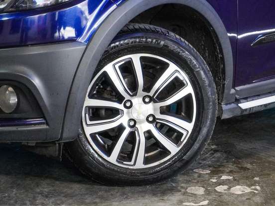 CHEVROLET-ONIX-1.4 MPFI ACTIV 8V FLEX 4P AUTOMÁTICO CHEVROLET-ONIX-2017
