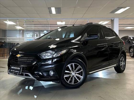 CHEVROLET ONIX 1.4 MPFI ACTIV 8V FLEX 4P AUTOMÁTICO
