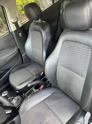 CHEVROLET-ONIX-2017