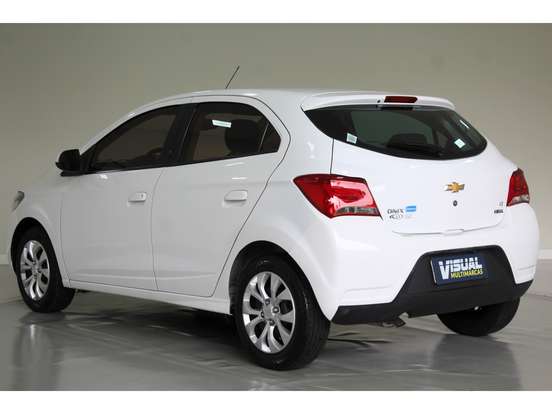 CHEVROLET-ONIX-2017