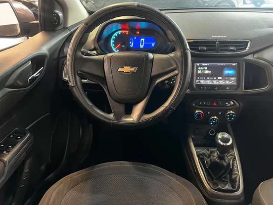 CHEVROLET-ONIX-1.4 MPFI LT 8V FLEX 4P MANUAL CHEVROLET-ONIX-2013
