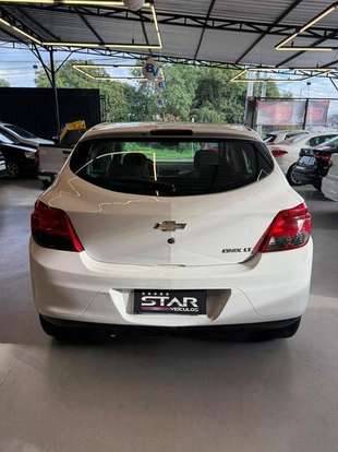 CHEVROLET-ONIX-2014