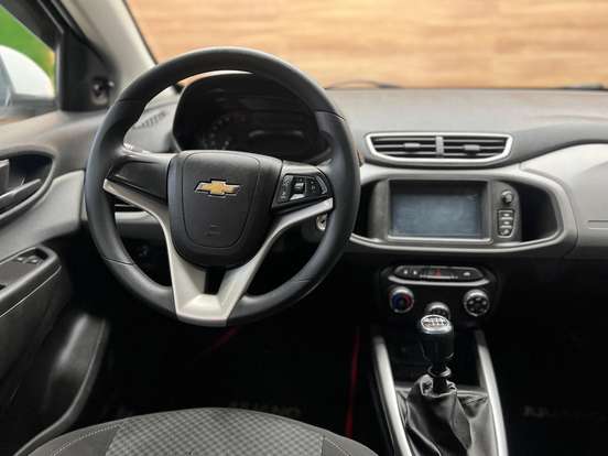 CHEVROLET-ONIX-2017