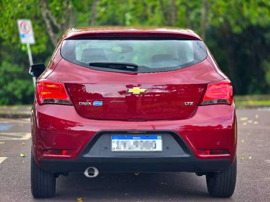 CHEVROLET-ONIX-1.4 MPFI LTZ 8V FLEX 4P AUTOMÁTICO CHEVROLET-ONIX-2018