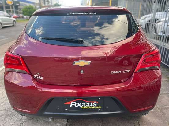 CHEVROLET-ONIX-2016