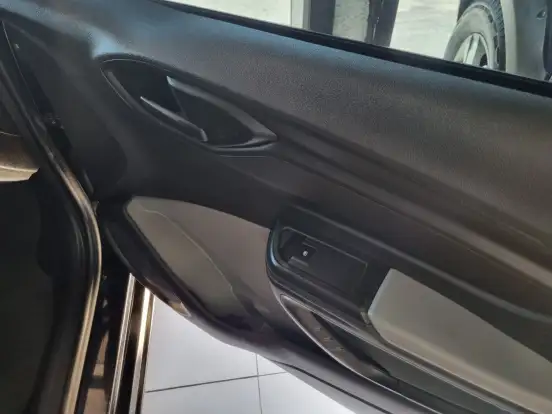 CHEVROLET-PRISMA-2017