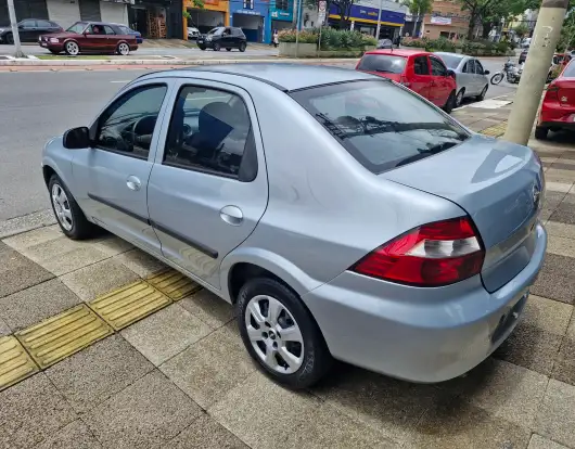 CHEVROLET-PRISMA-2011