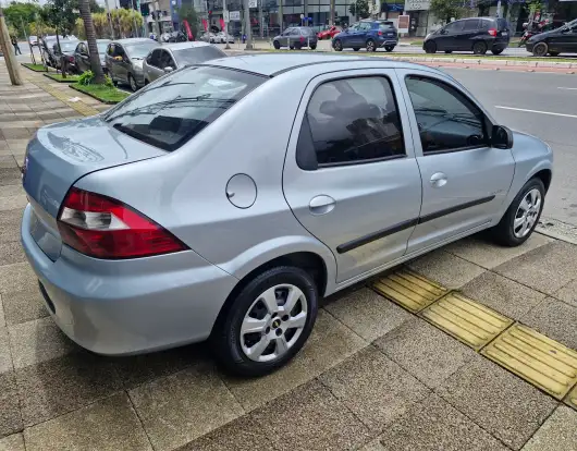 CHEVROLET-PRISMA-2011
