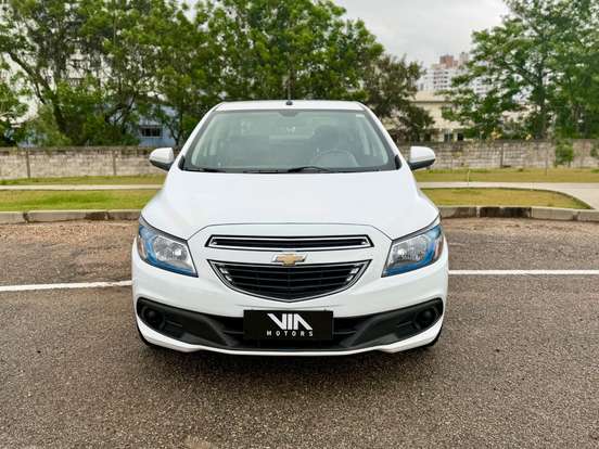 CHEVROLET-PRISMA-2015