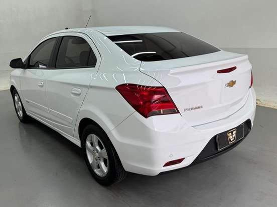 CHEVROLET-PRISMA-2018