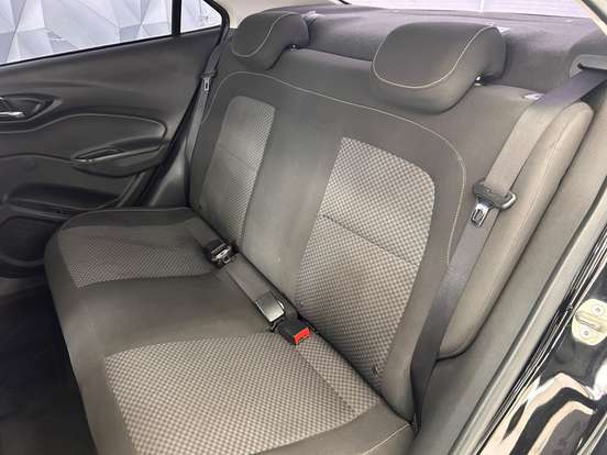CHEVROLET-PRISMA-2018