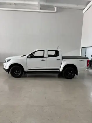 CHEVROLET S10 2.8 16V TURBO DIESEL LS CD 4X4 MANUAL