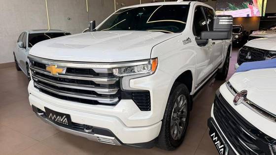 CHEVROLET SILVERADO 5.3 V8 GASOLINA 1500 HIGH COUNTRY 4X4 AUTOMÁTICO