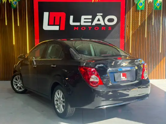CHEVROLET-SONIC-2013