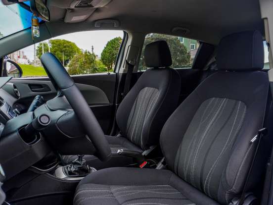 CHEVROLET-SONIC-2013