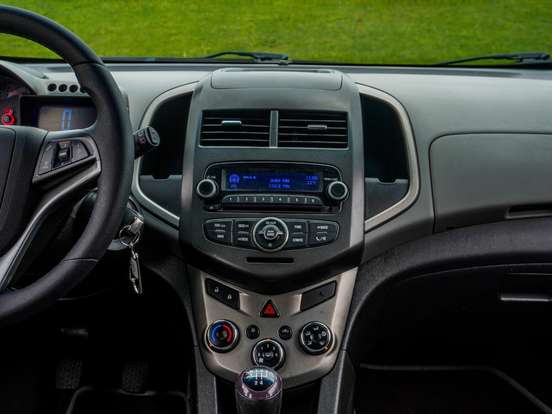 CHEVROLET-SONIC-1.6 LT 16V FLEX 4P MANUAL CHEVROLET-SONIC-2013