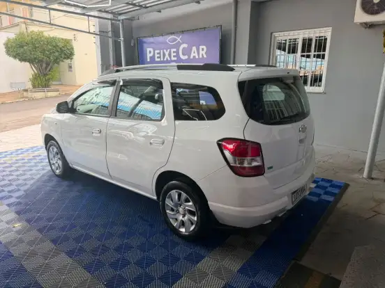 CHEVROLET-SPIN-2013