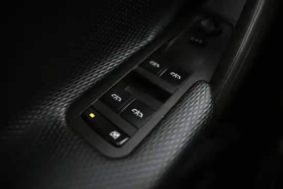 CHEVROLET-TRACKER-2024