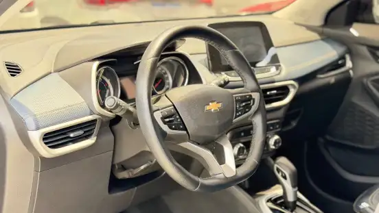 CHEVROLET-TRACKER-2020