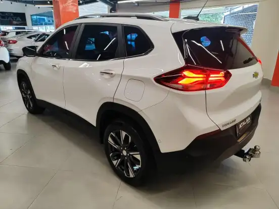 CHEVROLET-TRACKER-2022
