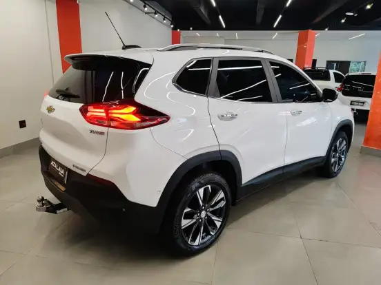 CHEVROLET-TRACKER-2022