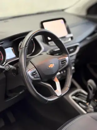 CHEVROLET-TRACKER-2023
