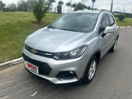 CHEVROLET-TRACKER-2018