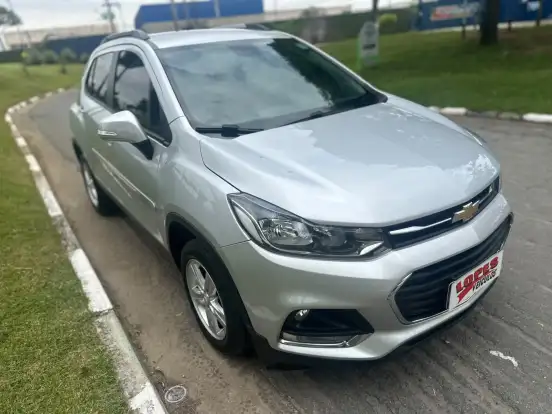 CHEVROLET-TRACKER-2018