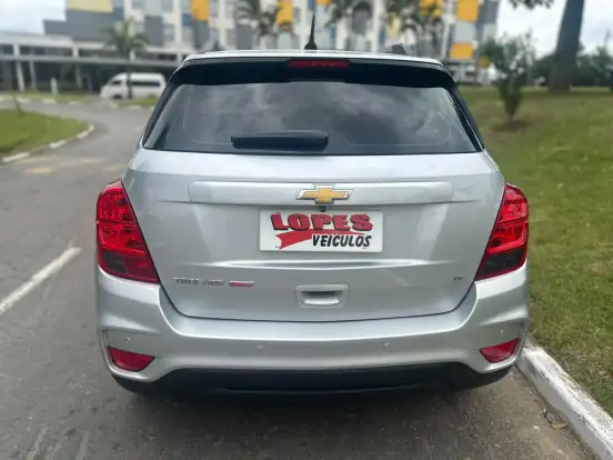 CHEVROLET-TRACKER-2018