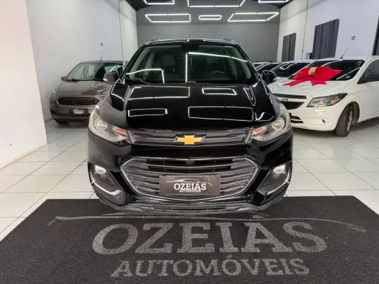 CHEVROLET-TRACKER-2017