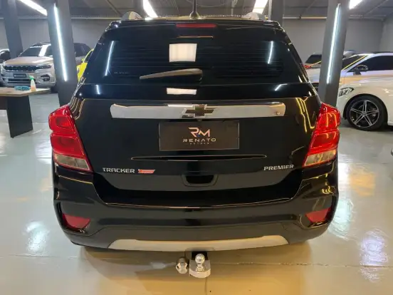 CHEVROLET-TRACKER-2018