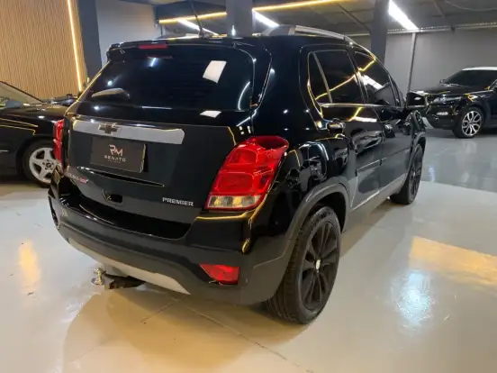 CHEVROLET-TRACKER-2018