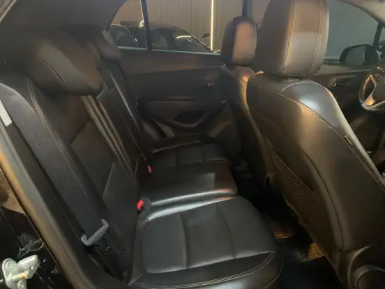 CHEVROLET-TRACKER-2018